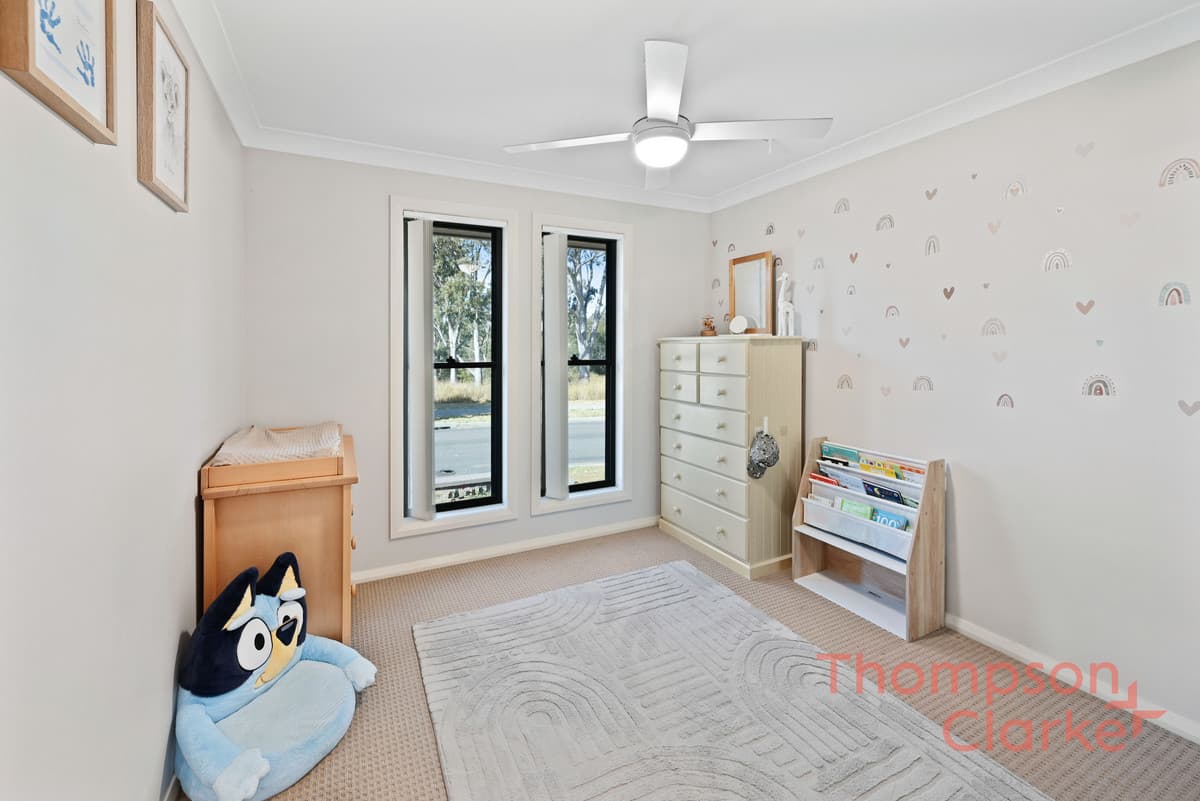 13A Myrtle Crescent, Aberglasslyn - Thumbnail 7