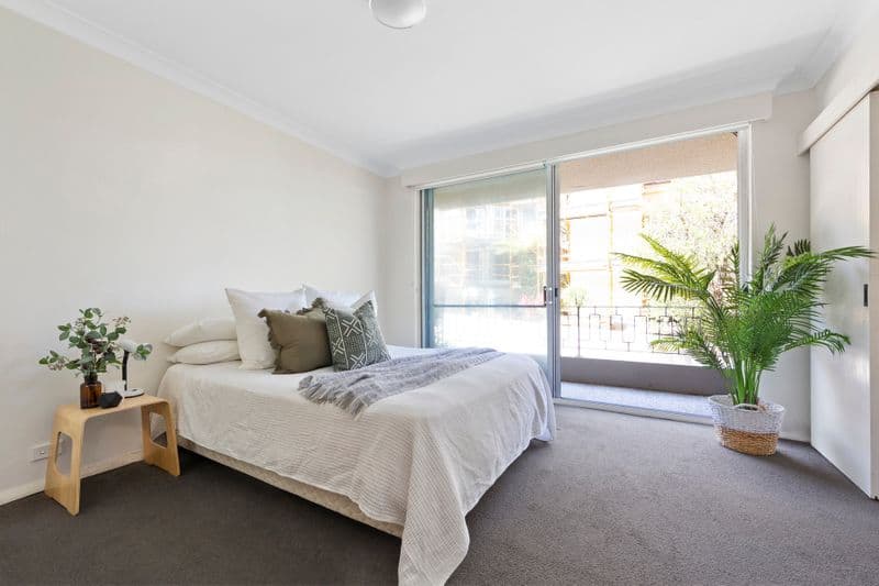 1/88 Raglan Street, Manly - Thumbnail 4