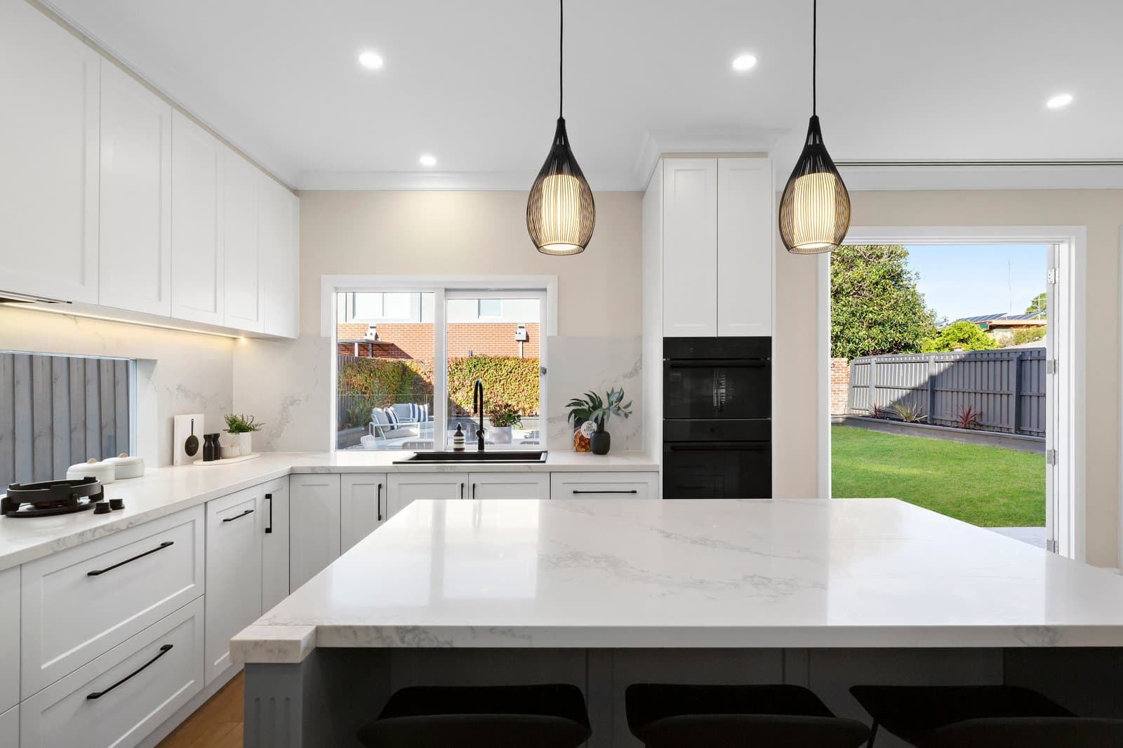 852 Hampton Street, Brighton - Thumbnail 3