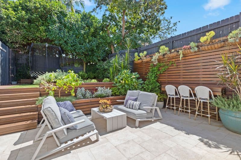 78 Oliver Street, Freshwater - Thumbnail 2