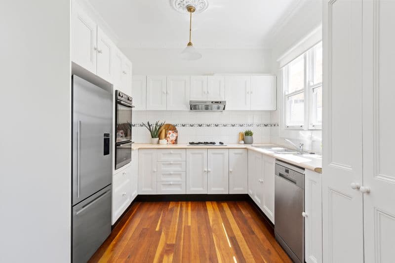 61 Albert Street, Freshwater - Thumbnail 5