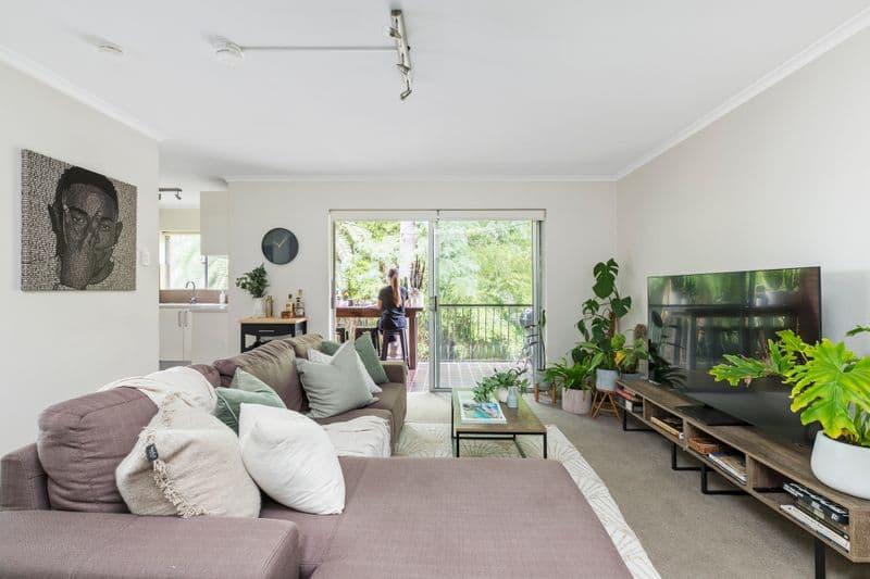16/7 Western Avenue, North Manly - Image 1