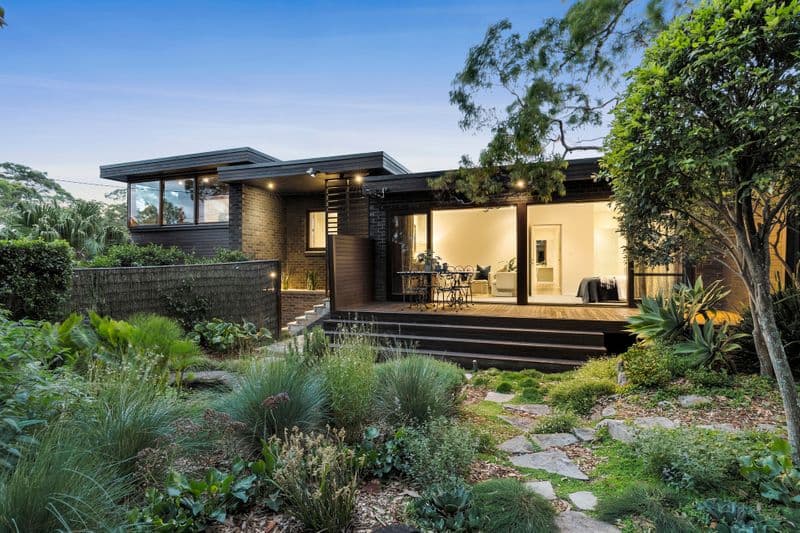 28 Riviera Avenue, Avalon Beach - Image 1