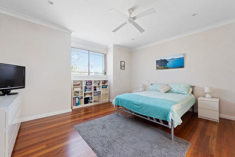 42 Alamein Avenue, Narraweena - Thumbnail 7