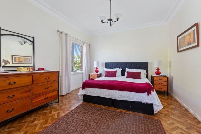 42 Alamein Avenue, Narraweena - Thumbnail 8