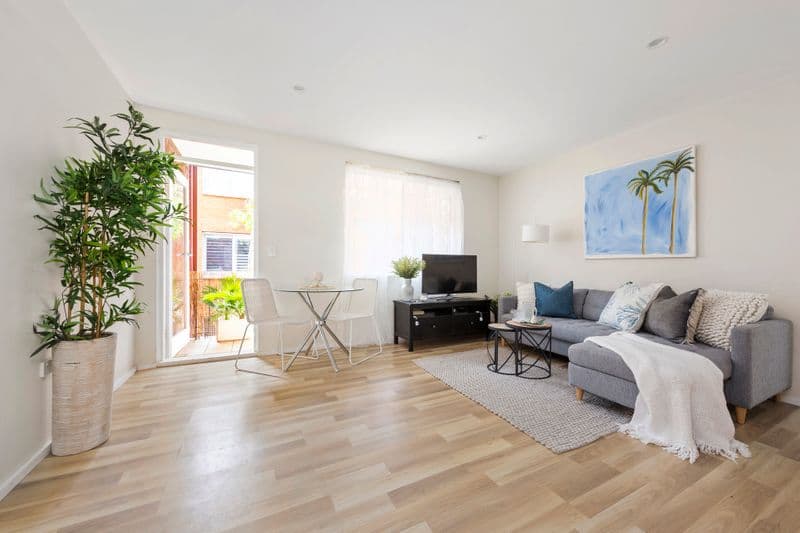 3/107 Pacific Parade, Dee Why - Image 1