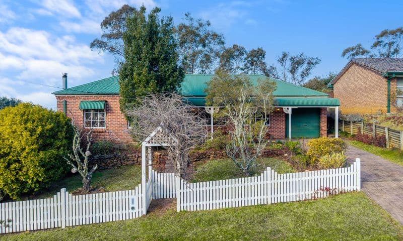 73 Red Gum Avenue, HAZELBROOK, Hazelbrook - Image 1
