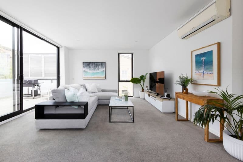 9/48 Crown Road, Queenscliff - Thumbnail 2