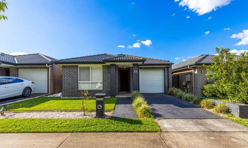 52 Jubilee Drive, JORDAN SPRINGS, Jordan Springs - Image 1