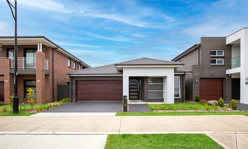 110 Armoury Road, JORDAN SPRINGS, Jordan Springs - Image 1
