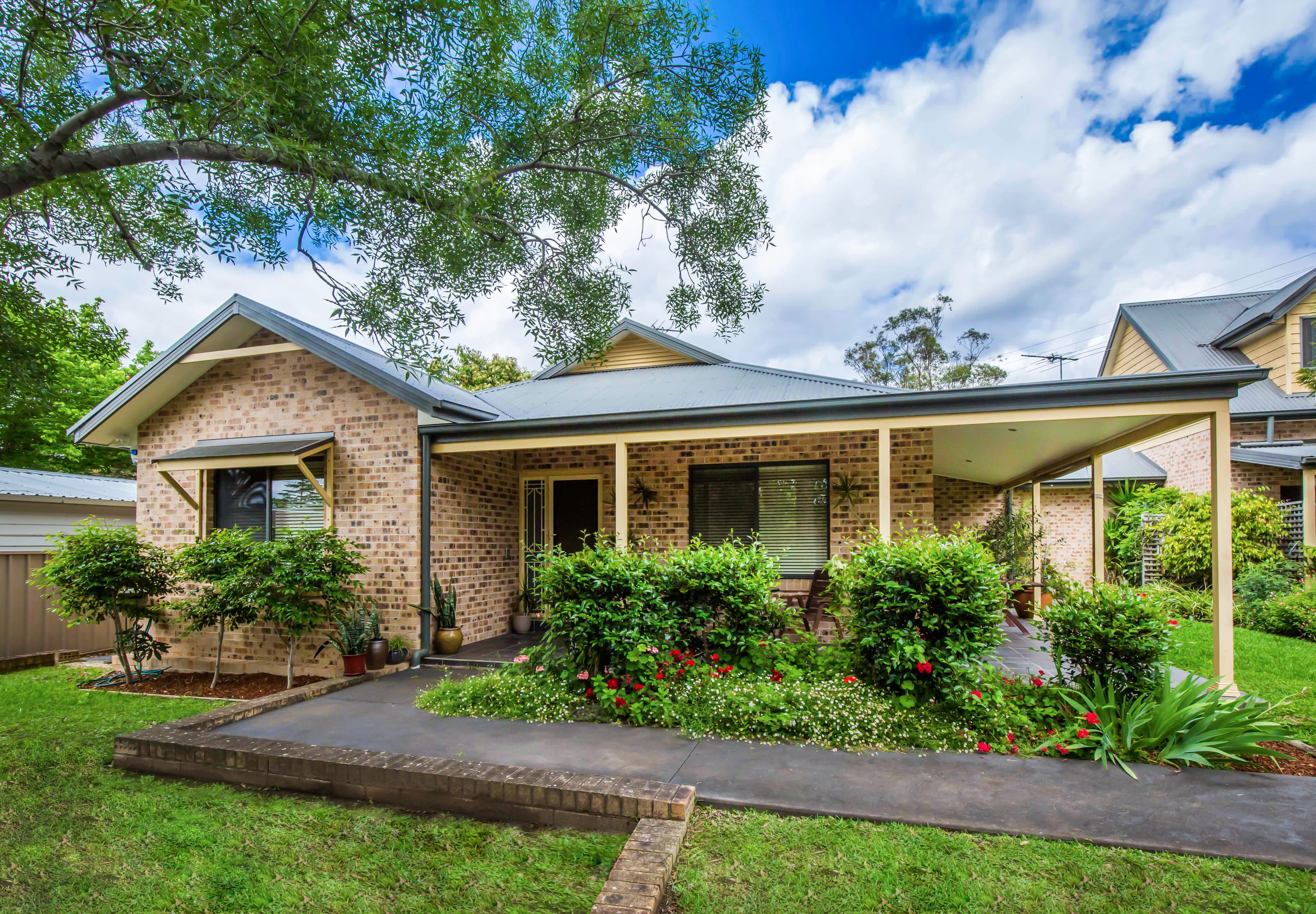 2/72 Levy Street, GLENBROOK, Glenbrook - Image 1