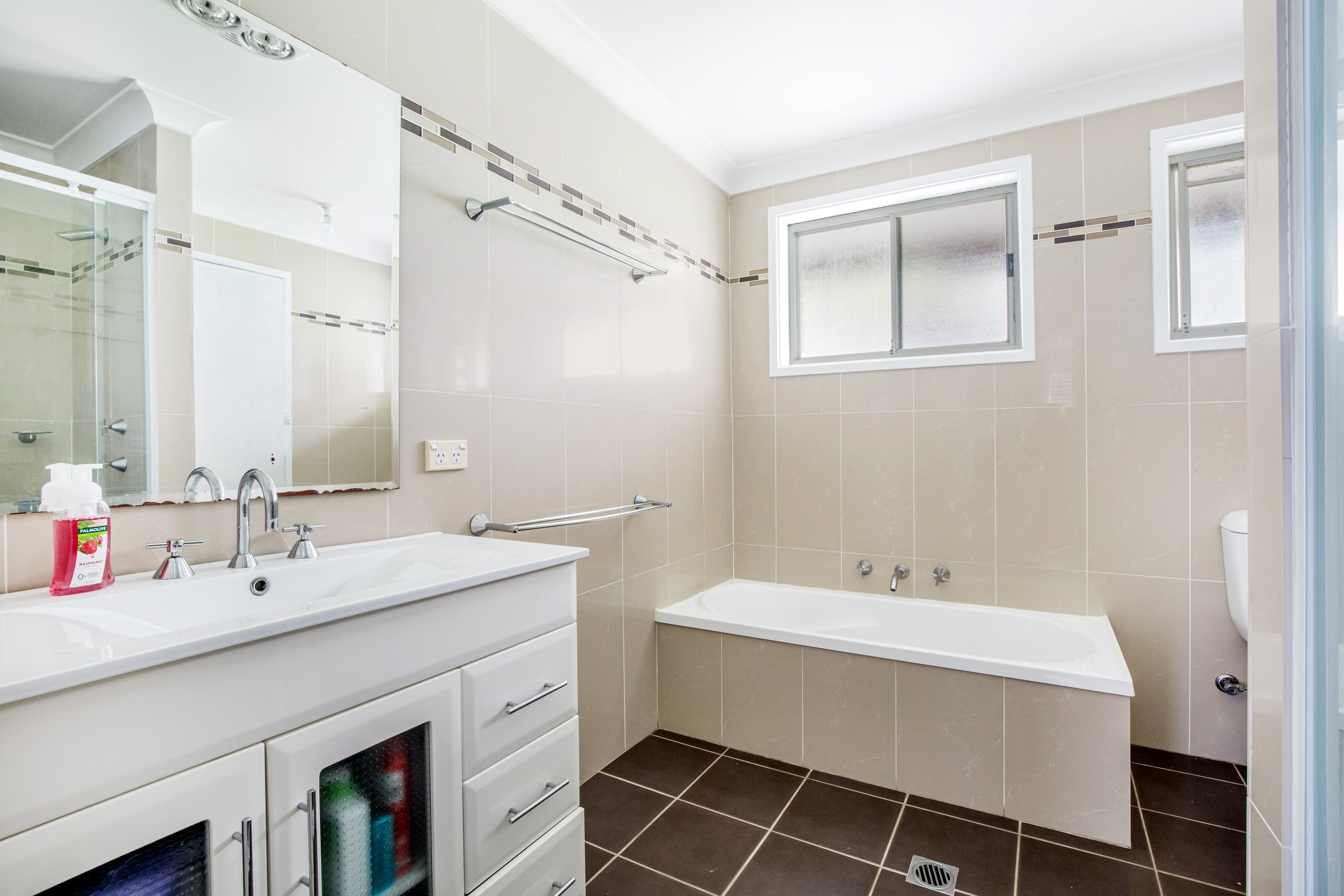 22 Tanbark Circle, WERRINGTON DOWNS, Werrington Downs - Thumbnail 5