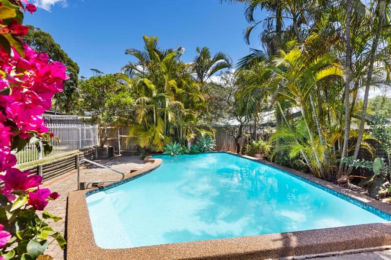 156 McIntosh Road, Beacon Hill - Image 1