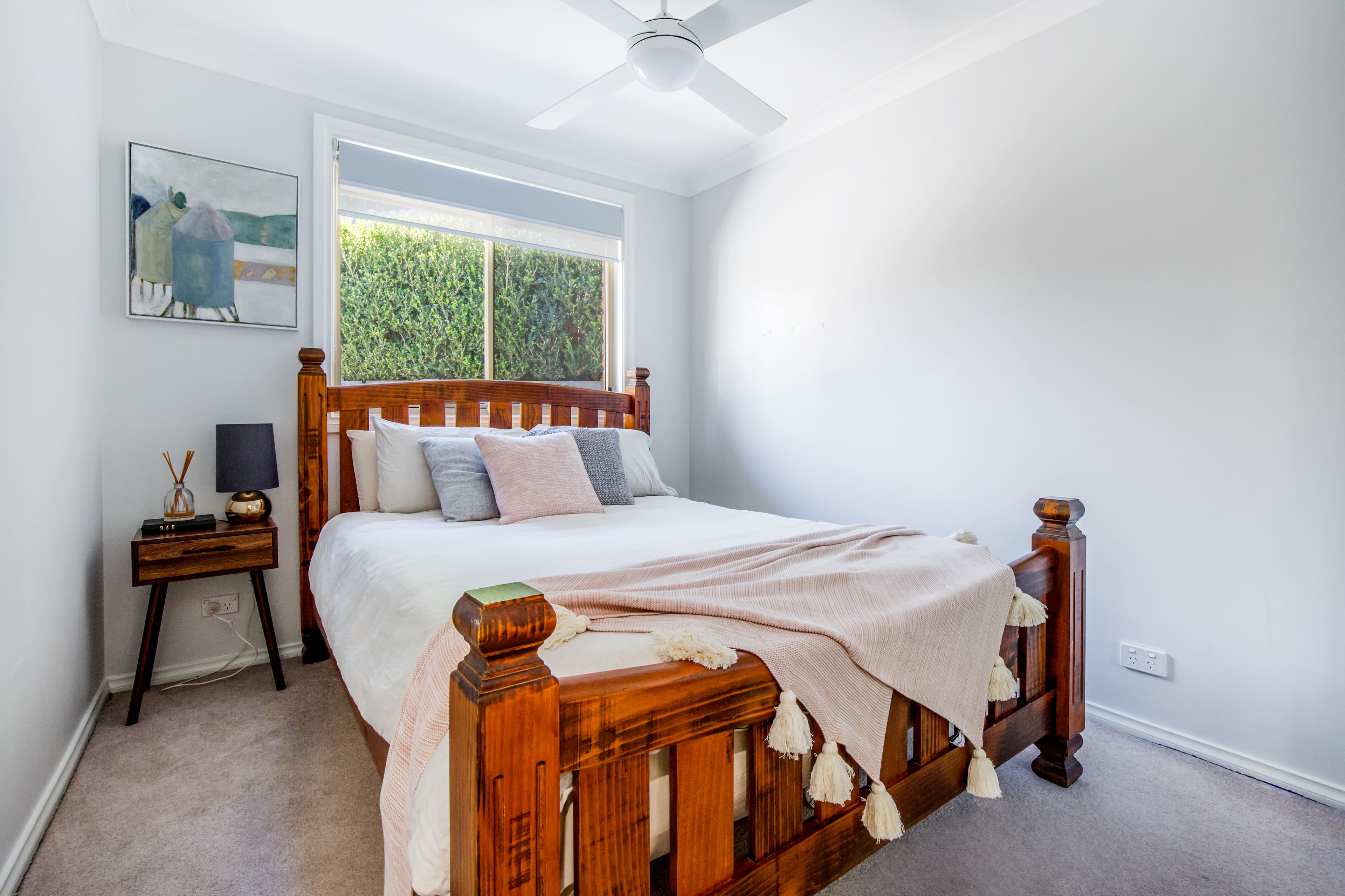 15 Friarbird Crescent, GLENMORE PARK, Glenmore Park - Thumbnail 6