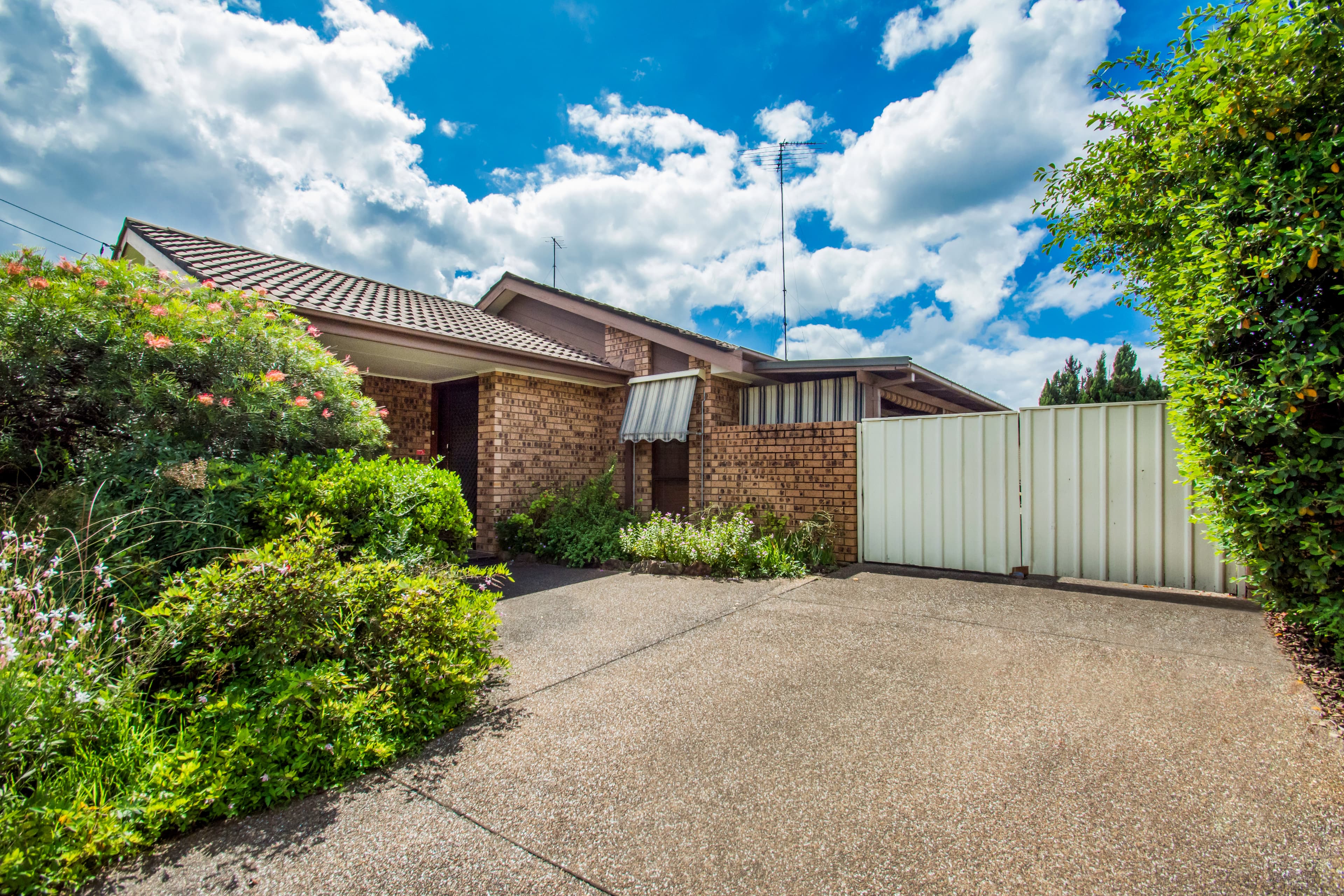 32 Bellbrook Avenue, EMU PLAINS, Emu Plains - Thumbnail 2