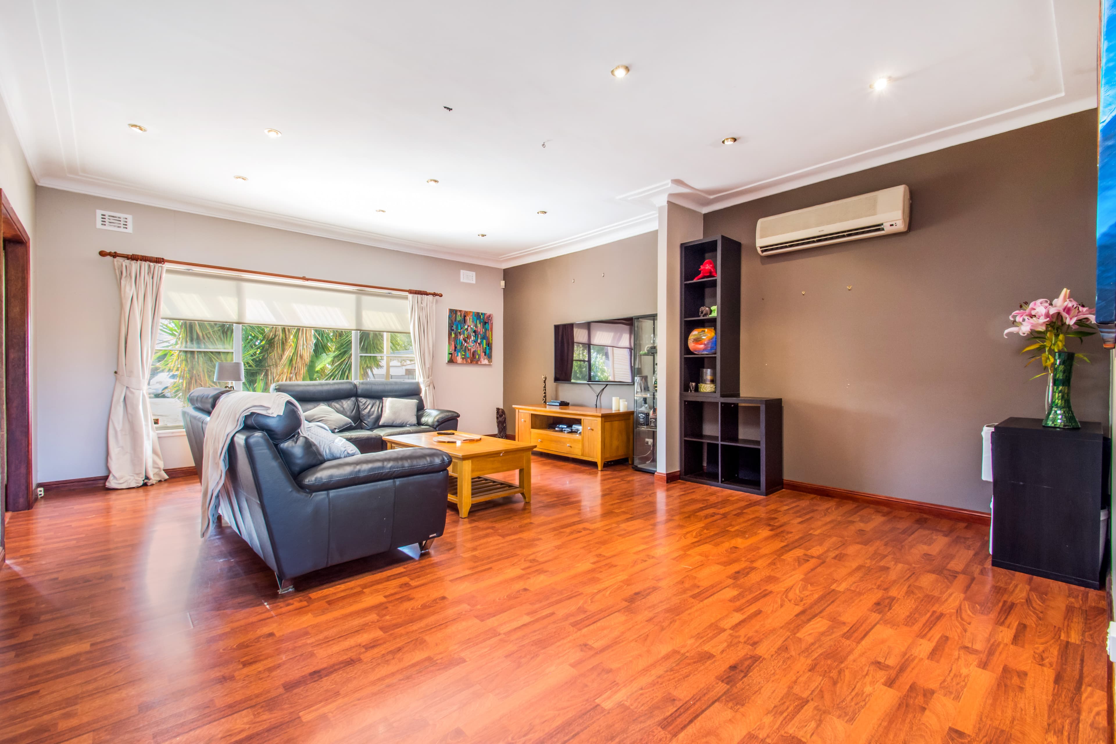 3 Kerran Close, CAMBRIDGE PARK, Cambridge Park - Thumbnail 4
