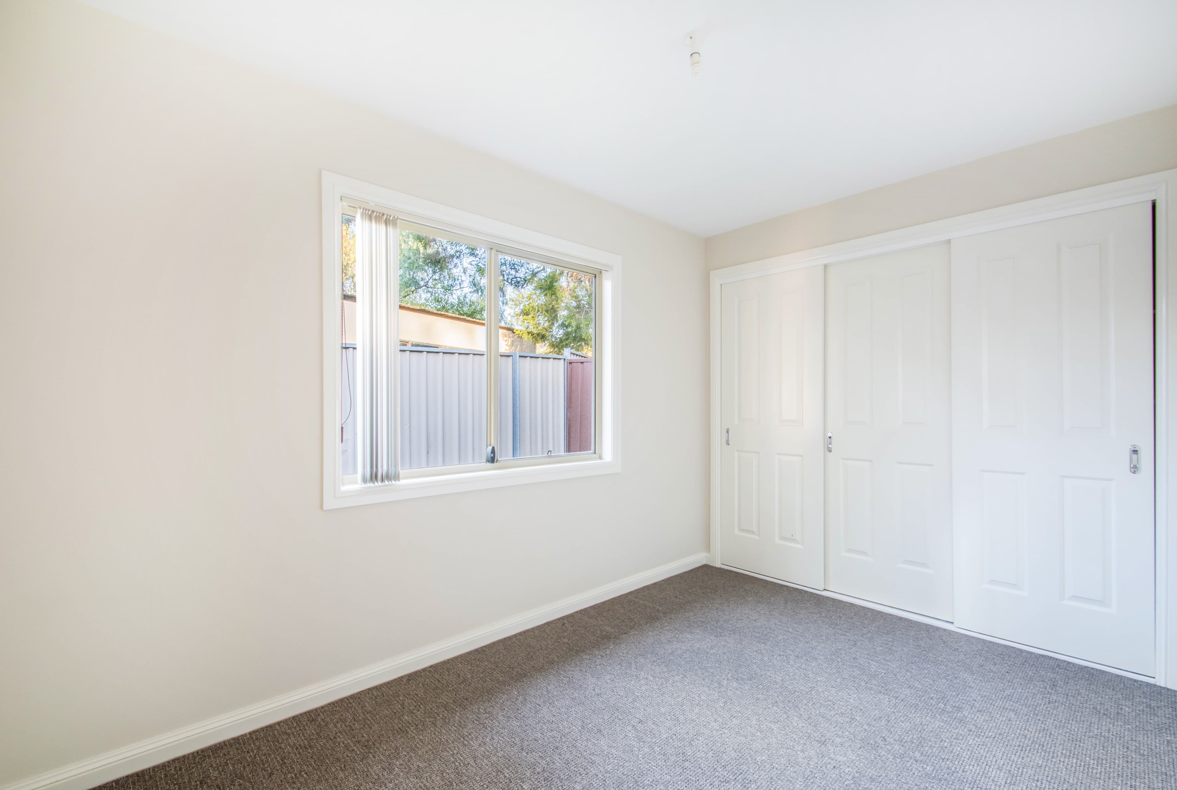 28 & 28A Algie Crescent, KINGSWOOD, Kingswood - Thumbnail 5