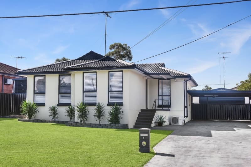 4 Neeta Avenue, CAMBRIDGE PARK, Cambridge Park - Image 1