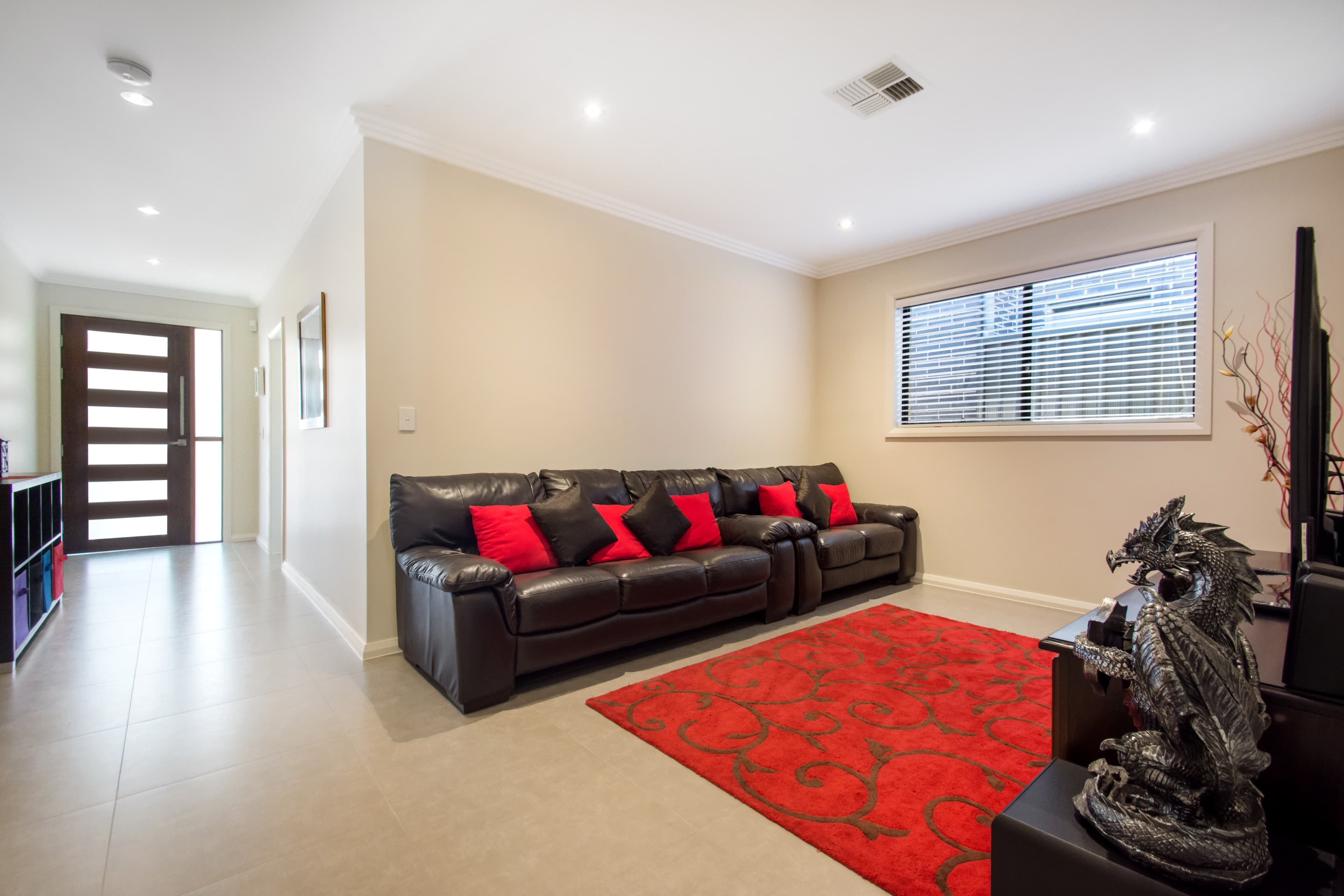 51 Tall Trees Drive, GLENMORE PARK, Glenmore Park - Thumbnail 3