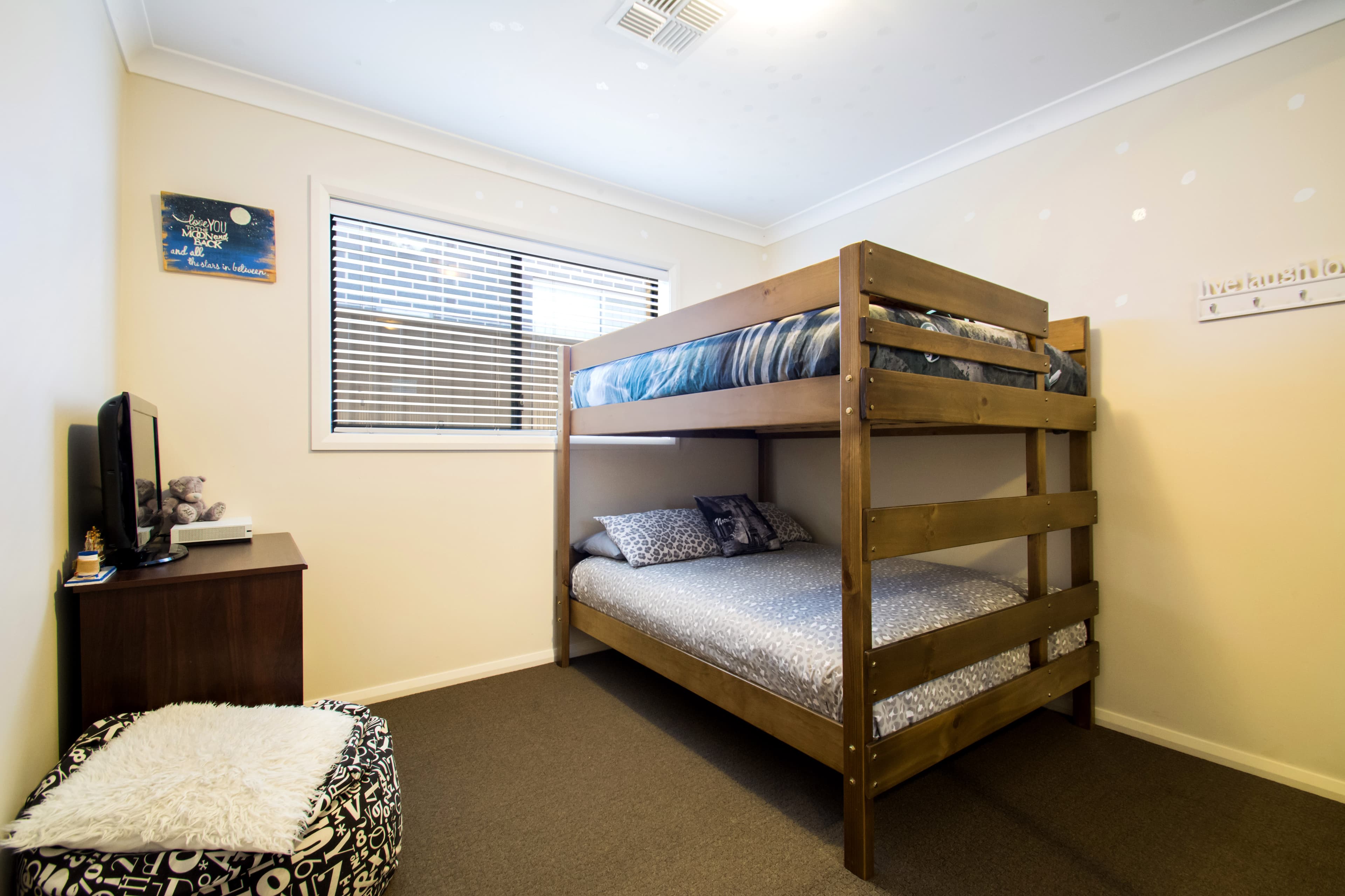 51 Tall Trees Drive, GLENMORE PARK, Glenmore Park - Thumbnail 6