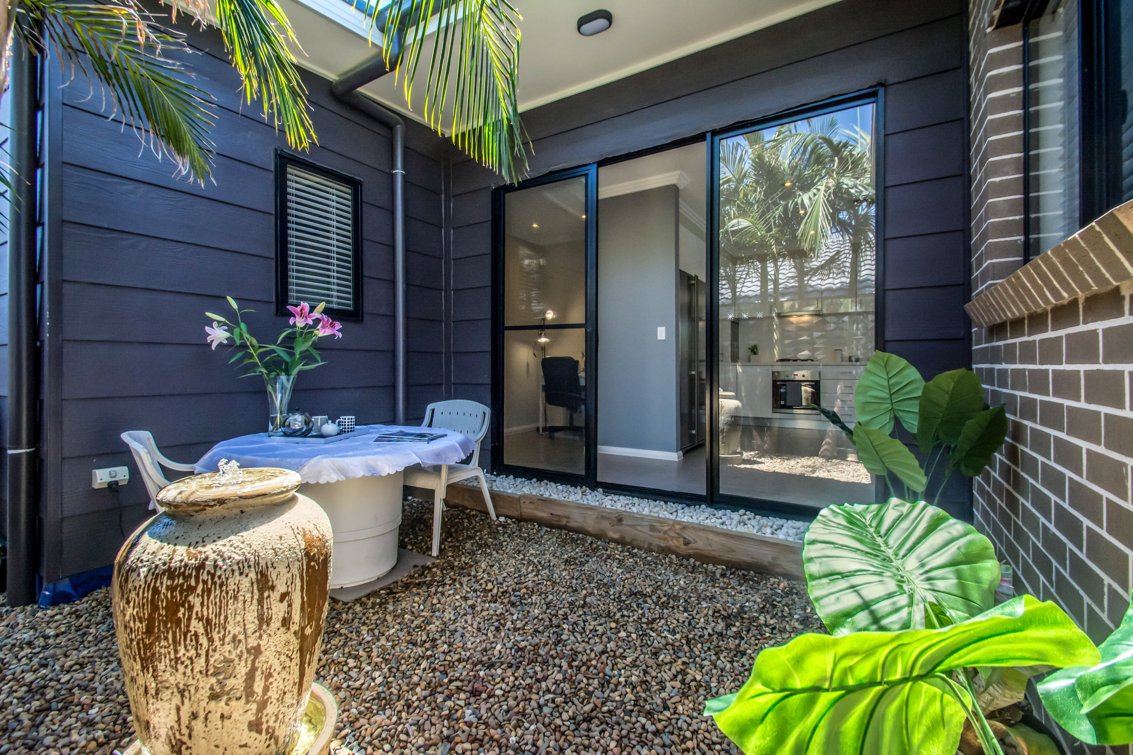 51 Tall Trees Drive, GLENMORE PARK, Glenmore Park - Thumbnail 7