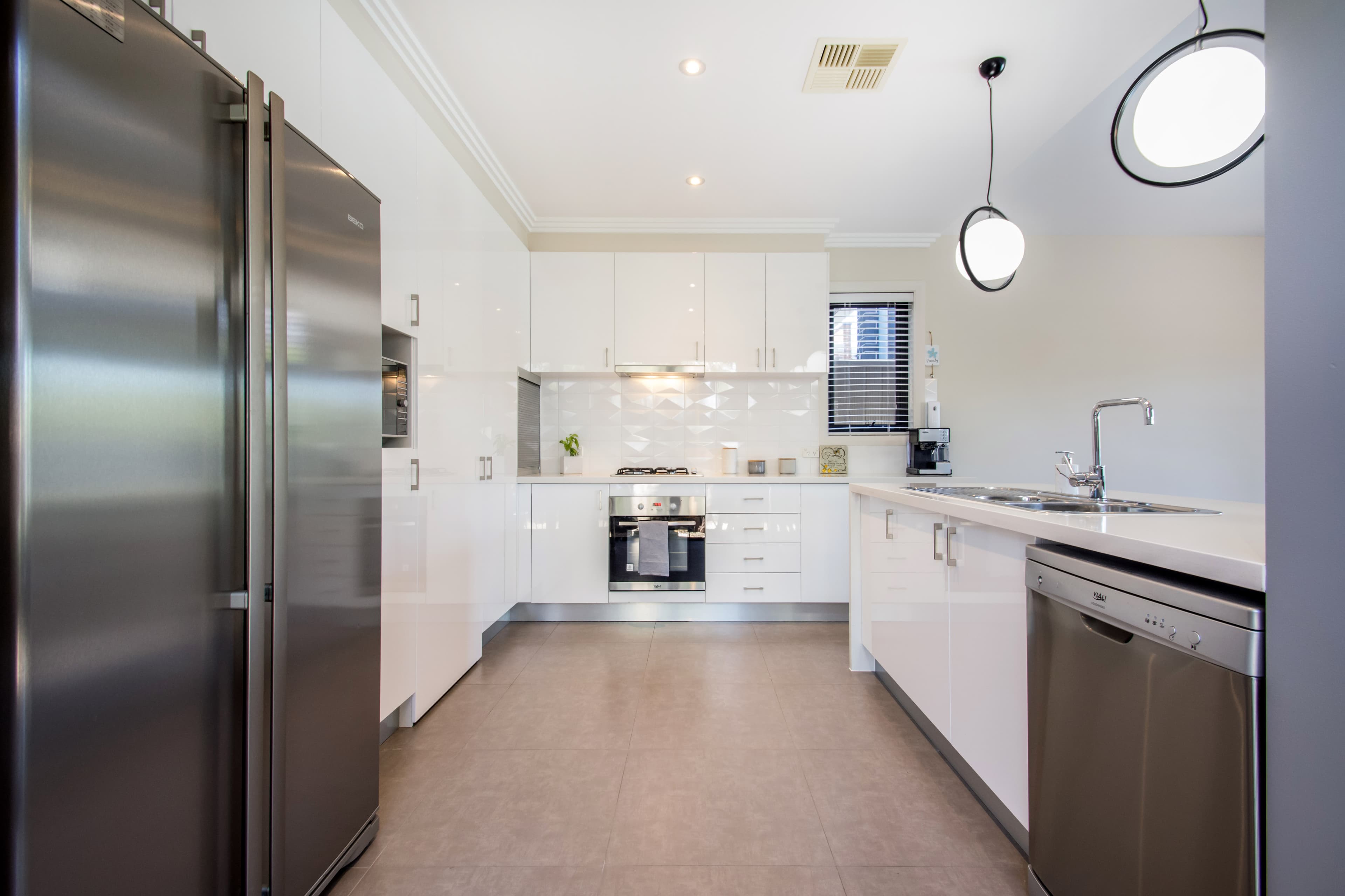 51 Tall Trees Drive, GLENMORE PARK, Glenmore Park - Thumbnail 8