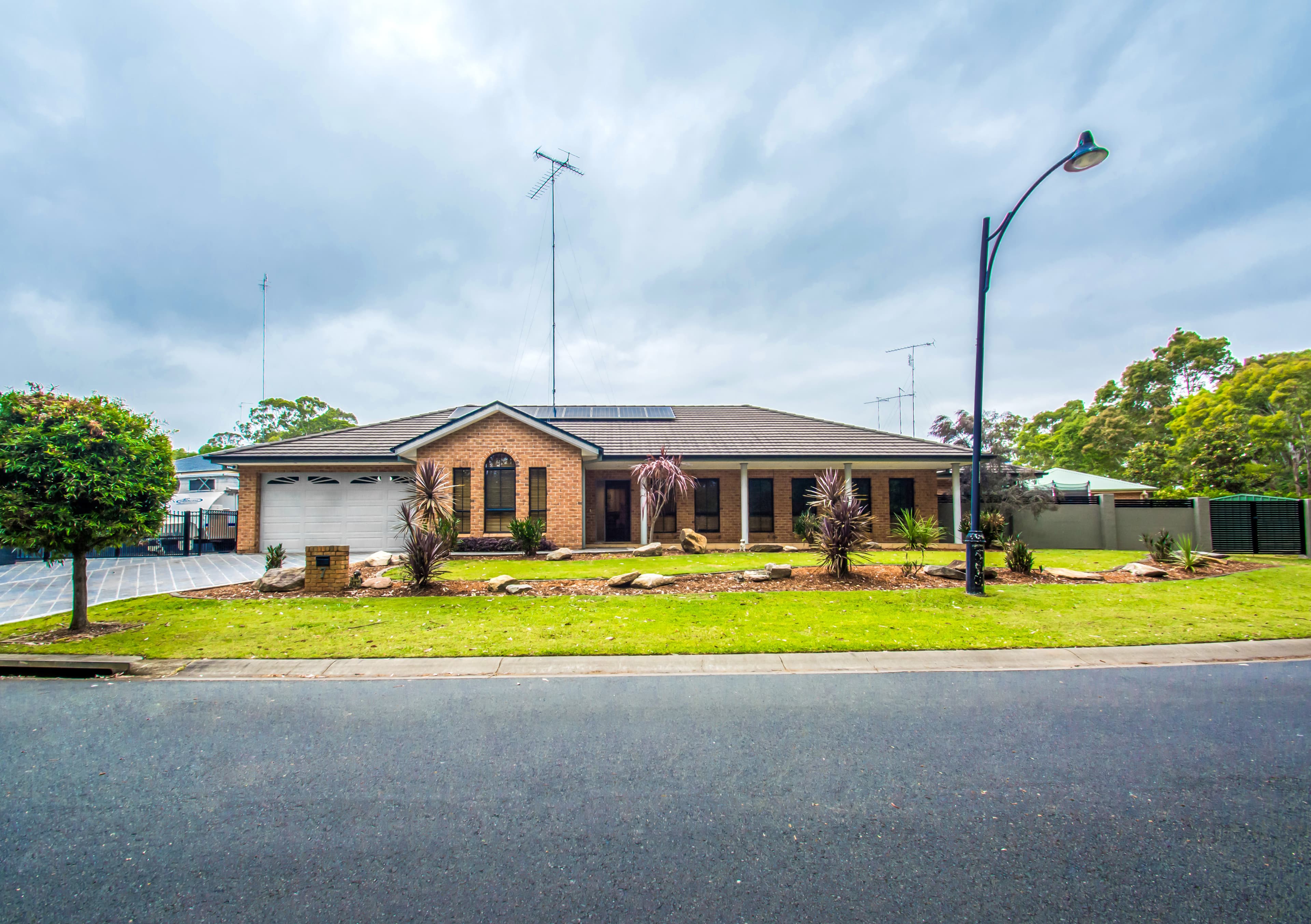 7 Woodbrook Grove, GLENMORE PARK, Glenmore Park - Image 1