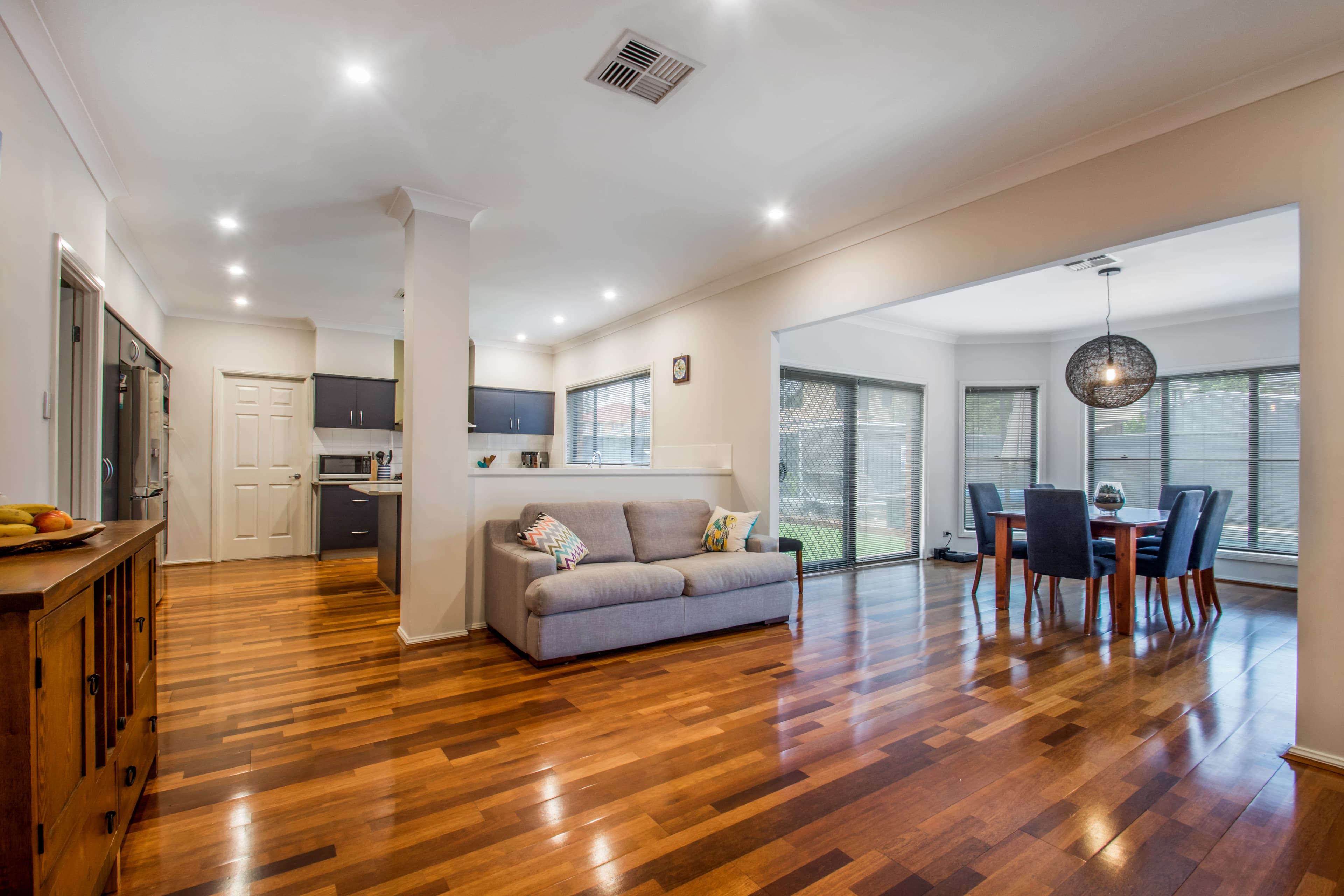 7 Woodbrook Grove, GLENMORE PARK, Glenmore Park - Thumbnail 7