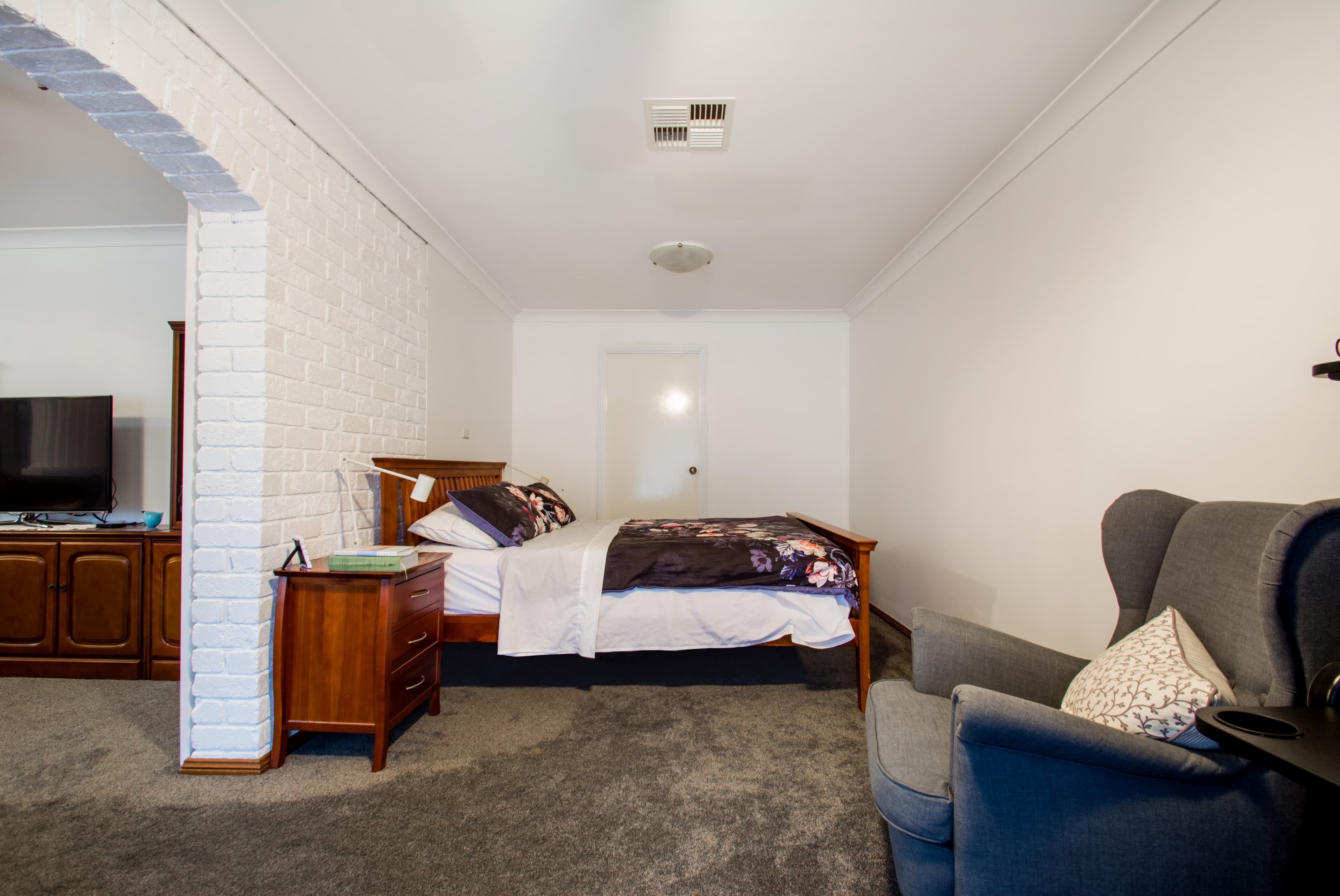 75 Dartmoor Circle, EMU HEIGHTS, Emu Heights - Thumbnail 3