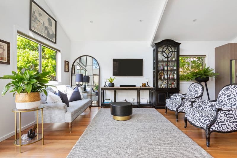 4 Tipperary Avenue, Killarney Heights - Thumbnail 2