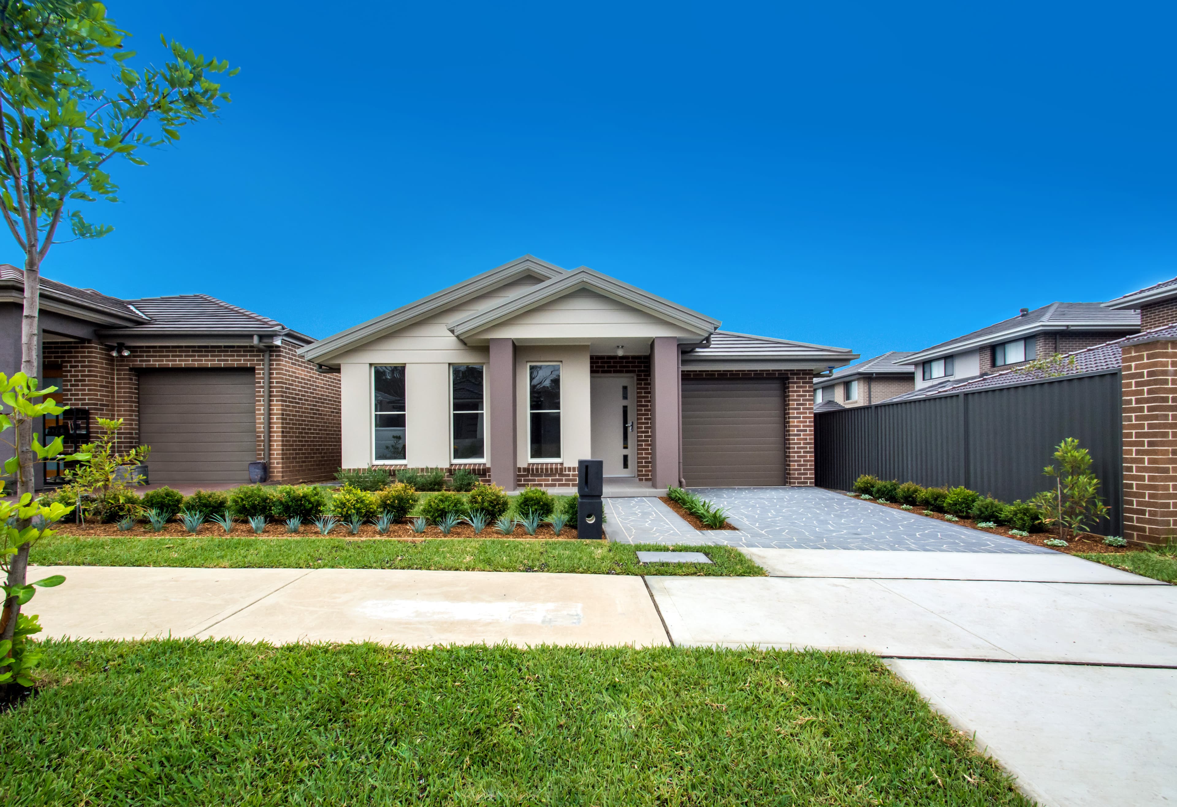 14 Scarlet Street, JORDAN SPRINGS, Jordan Springs - Image 1