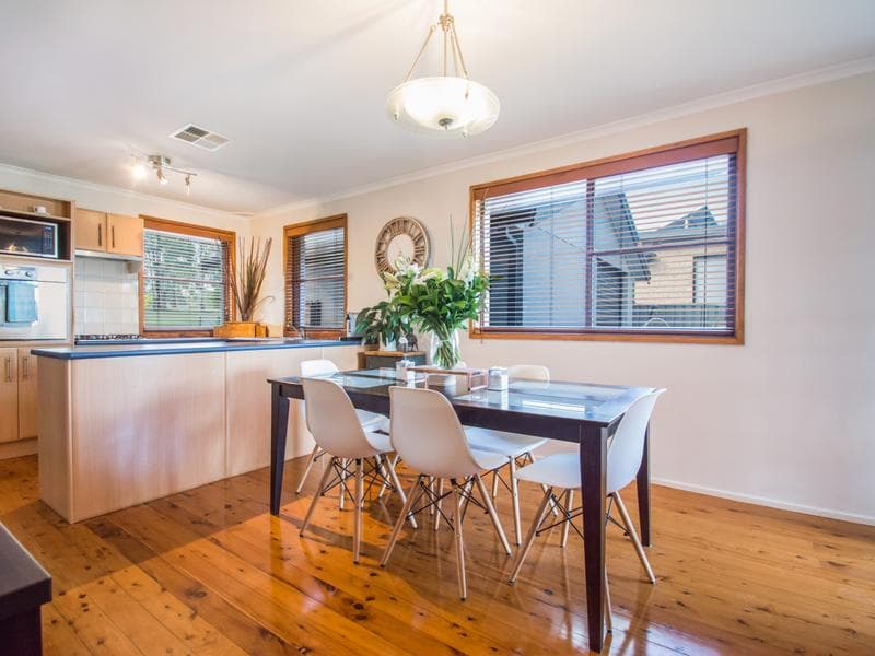 33 Scenic Circle, CRANEBROOK, Cranebrook - Thumbnail 5