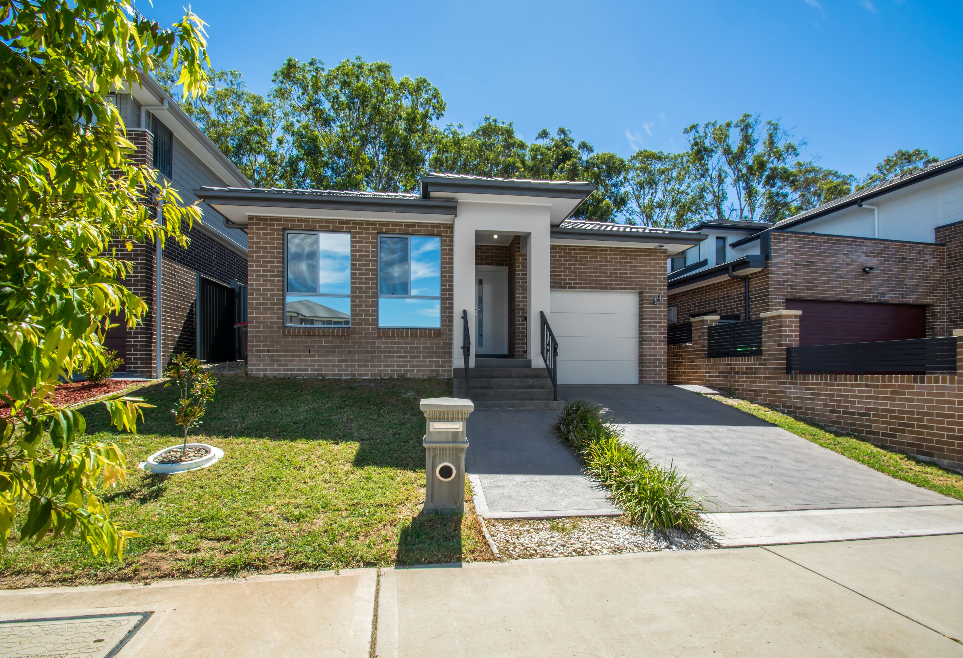 34 Fishburn Street, JORDAN SPRINGS, Jordan Springs - Image 1