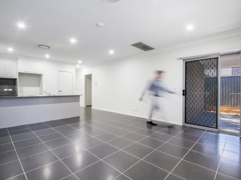 34 Fishburn Street, JORDAN SPRINGS, Jordan Springs - Thumbnail 8
