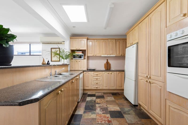 3 Palermo Place, Allambie Heights - Thumbnail 4