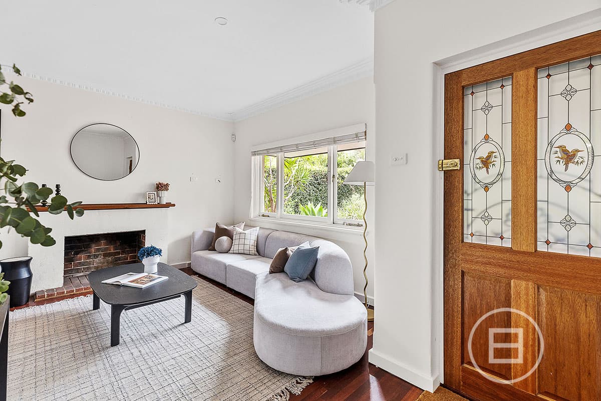19 Lisle Street, MOUNT CLAREMONT, WA, Mount Claremont - Thumbnail 2