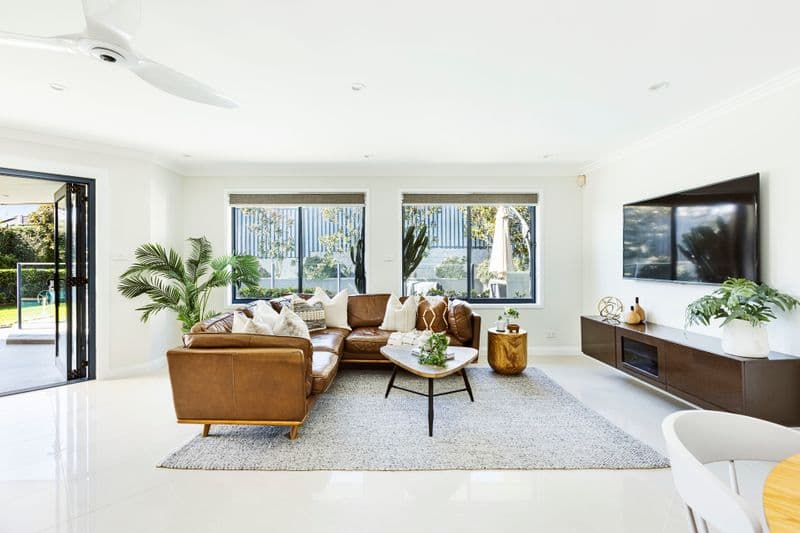 18 Keith Payne VC Place, Narraweena - Thumbnail 2