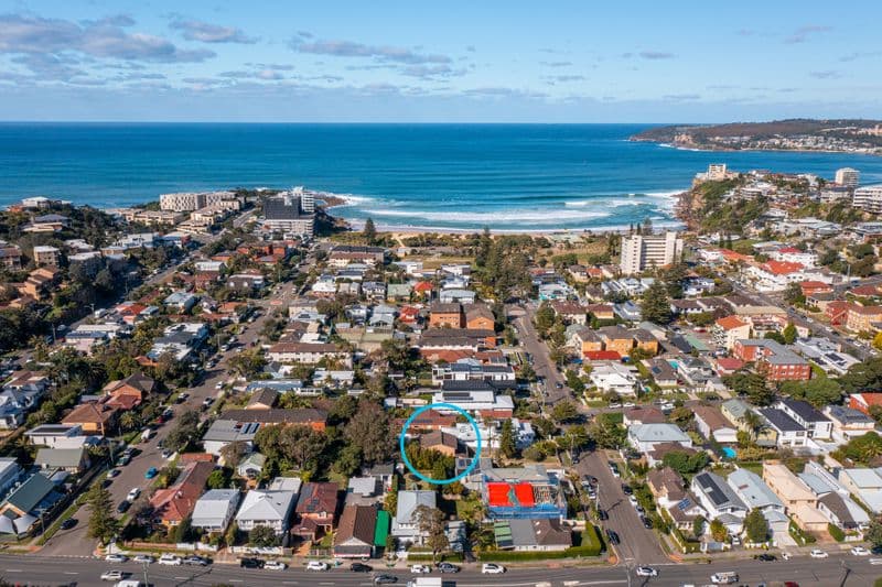 10 Kooloora Avenue, Freshwater - Image 1