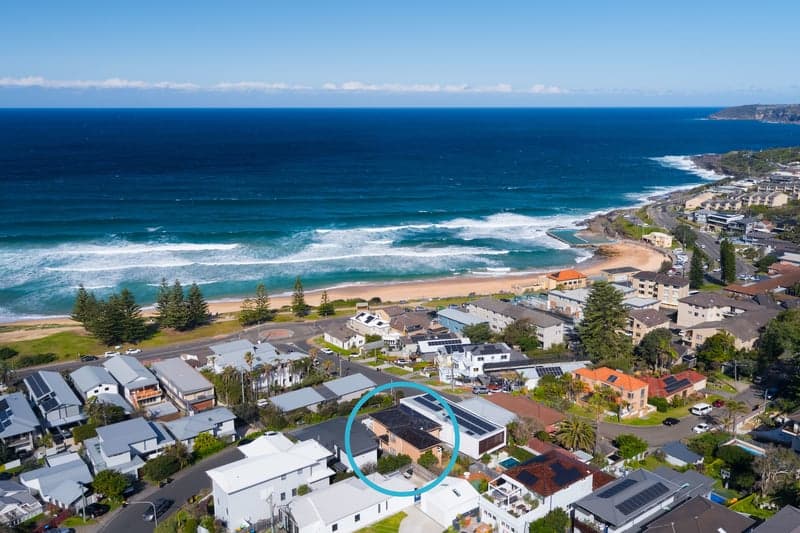 20 Gardere Avenue, Curl Curl - Image 1