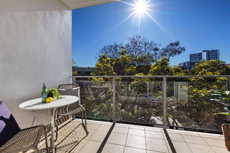 1105/10 Sturdee Parade, Dee Why - Image 1