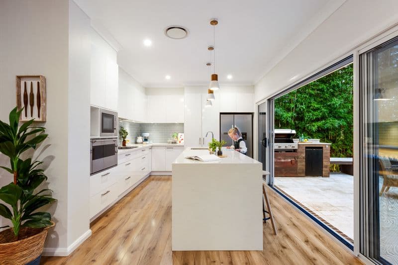 22 Athlone Crescent, Killarney Heights - Thumbnail 2