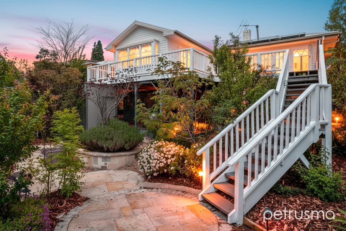 4 Willowdene Avenue Sandy Bay TAS 7005, Sandy Bay - Image 1