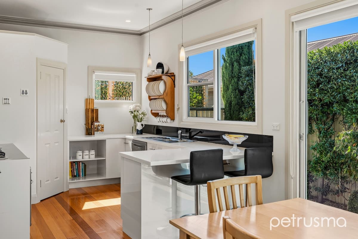 2 Greenlands Avenue Sandy Bay TAS 7005, Sandy Bay - Thumbnail 5