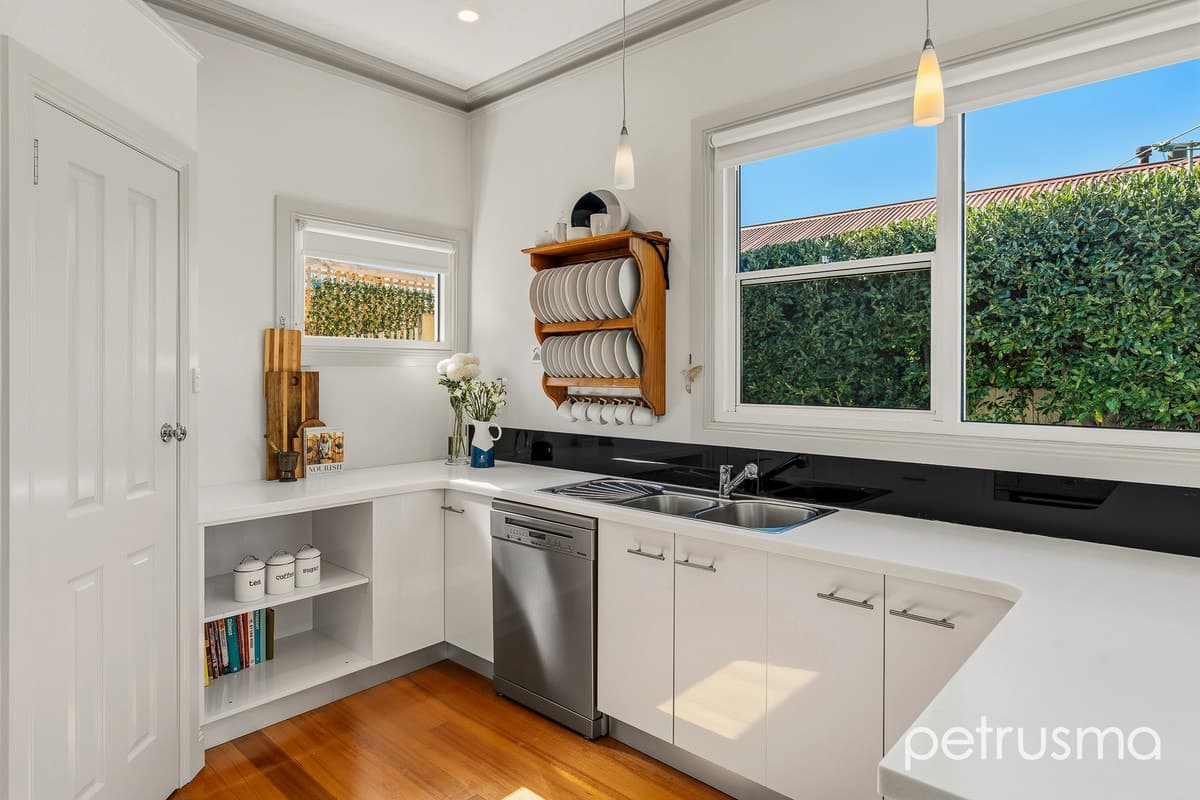 2 Greenlands Avenue Sandy Bay TAS 7005, Sandy Bay - Thumbnail 6