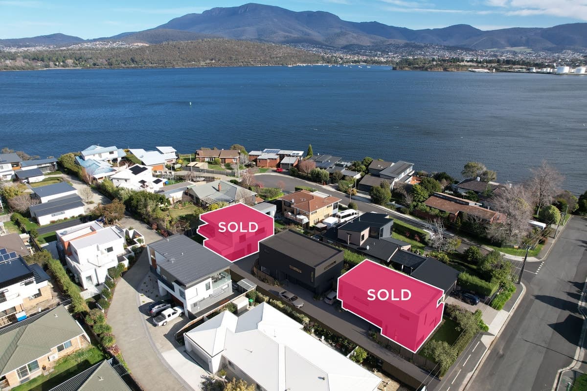 1-3 / 7 Talune Street Lindisfarne TAS 7015, Lindisfarne - Image 1