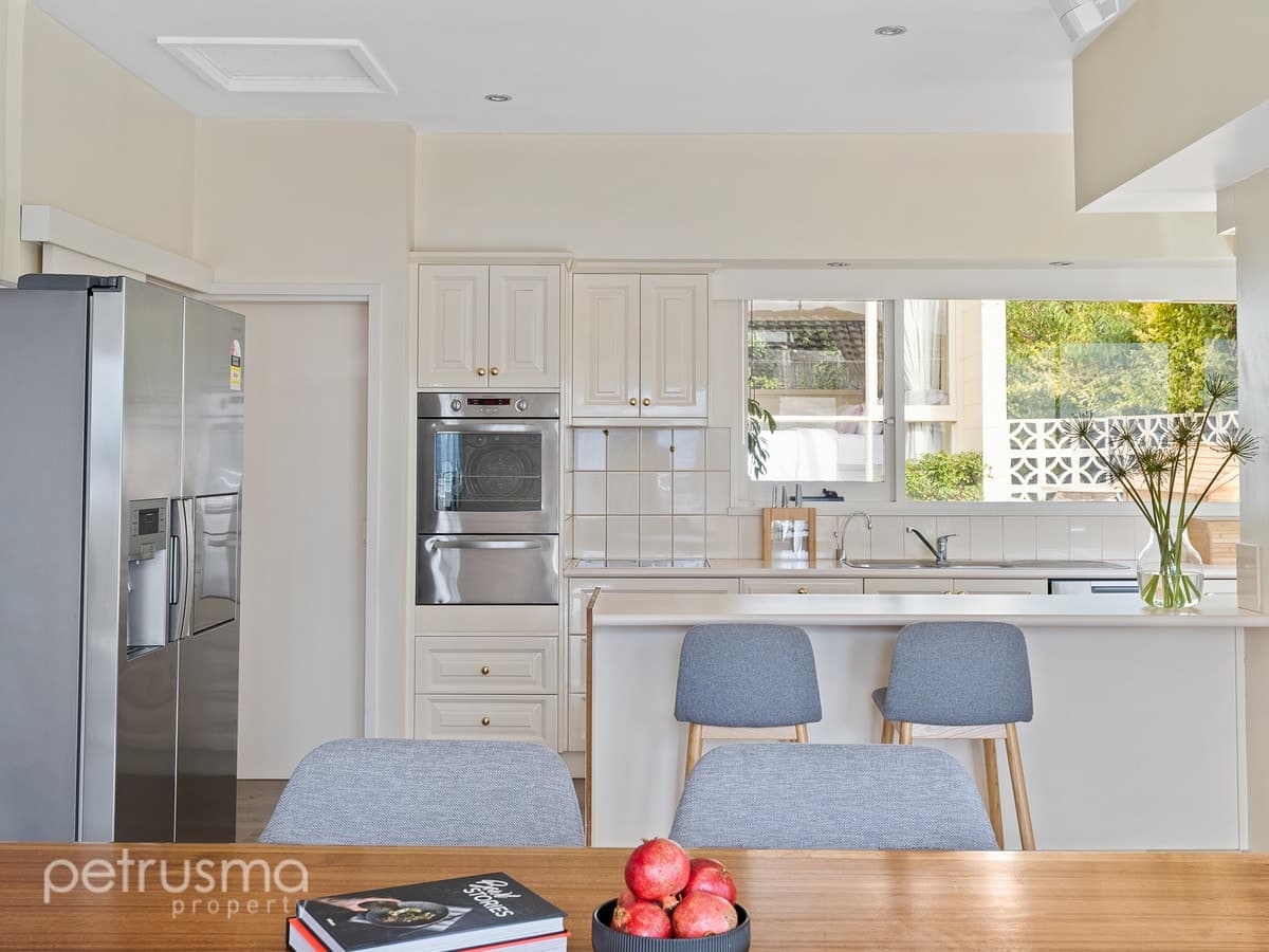 302 Churchill Avenue Sandy Bay TAS 7005, Sandy Bay - Thumbnail 5