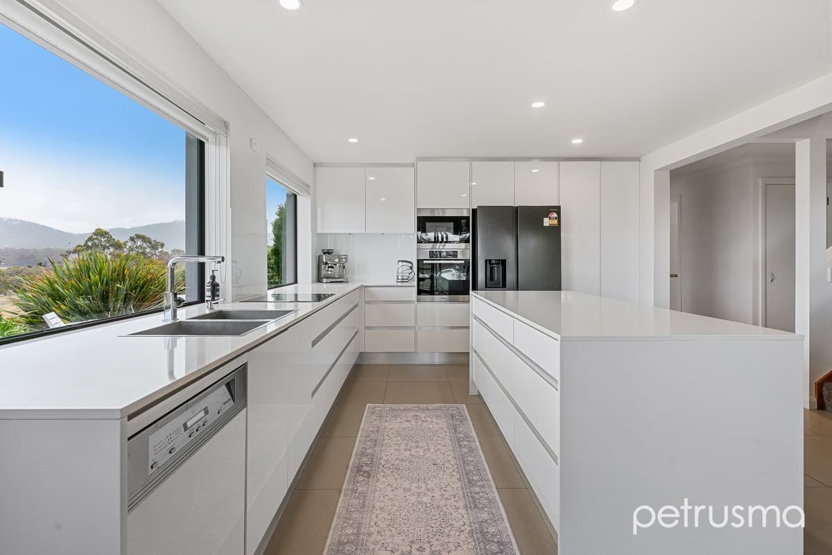 5 Bardia Court Roches Beach TAS 7170, Roches Beach - Thumbnail 4