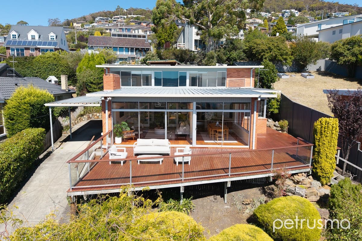 34 Coolabah Road Sandy Bay TAS 7005, Sandy Bay - Thumbnail 2