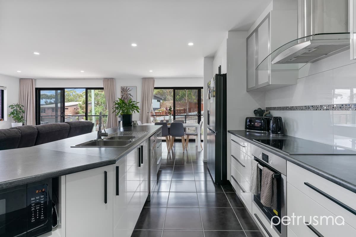 15 Cleburne Street Risdon TAS 7017, Risdon - Thumbnail 5