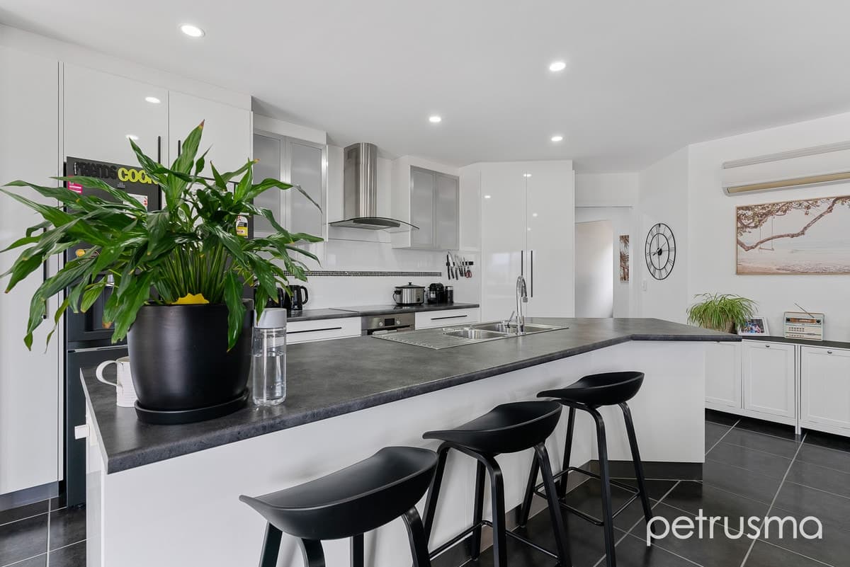 15 Cleburne Street Risdon TAS 7017, Risdon - Thumbnail 6